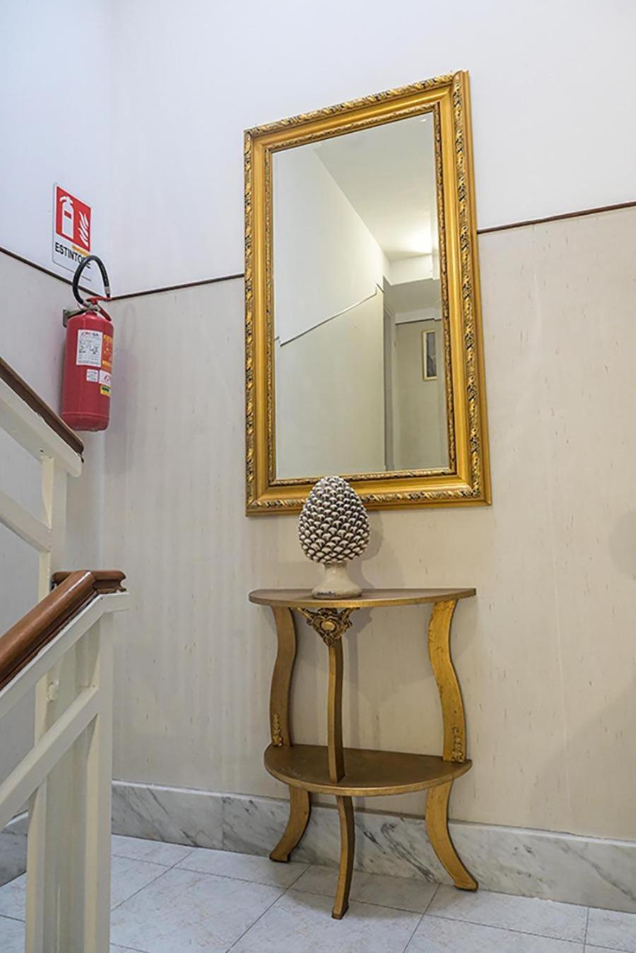 Suisse Hotel Касерта Екстериор снимка