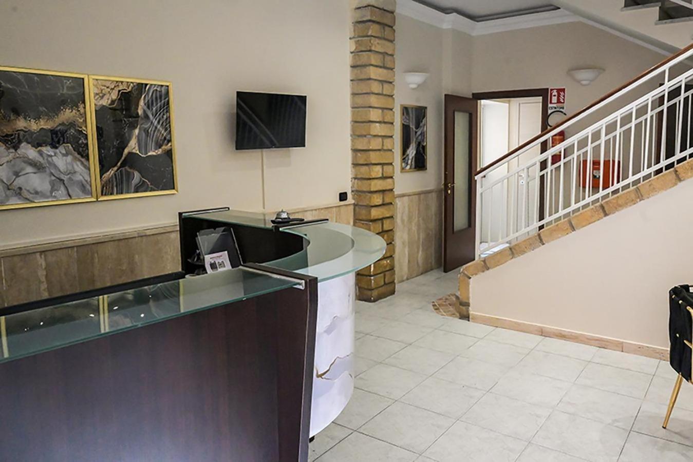Suisse Hotel Касерта Екстериор снимка